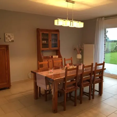 Au Bord De La Mare