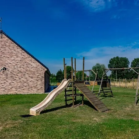Au Bord De La Mare Buysscheure